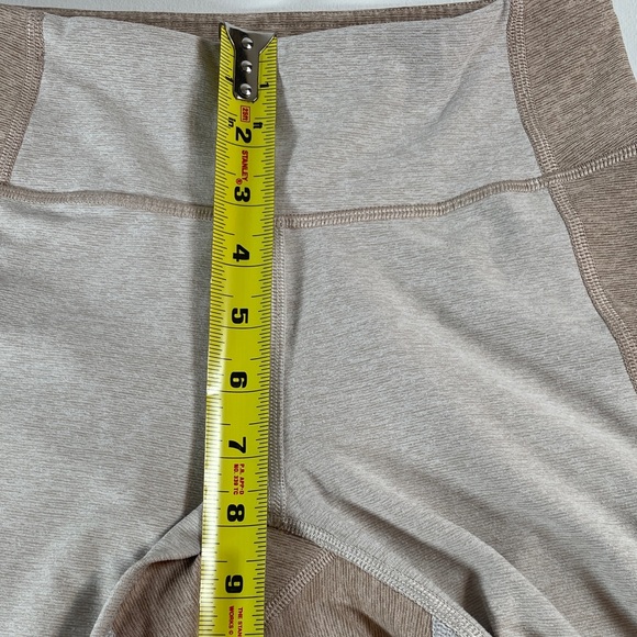 Outdoor Voices Gray and Tan Women’s Color Block 7/8 Leggings - Size XS - Picture 4 of 7